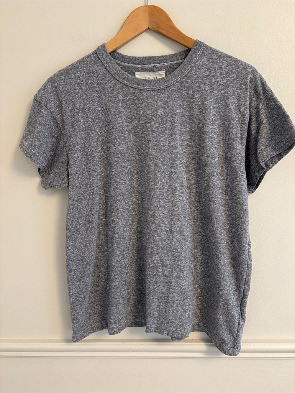 THE GREAT. Women's Heather Gray Short Sleeve Crew Tee